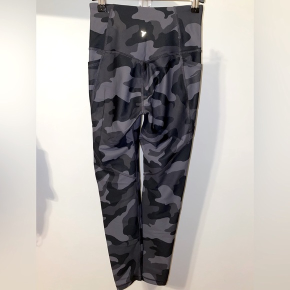 Old Navy leggings - Picture 2 of 6